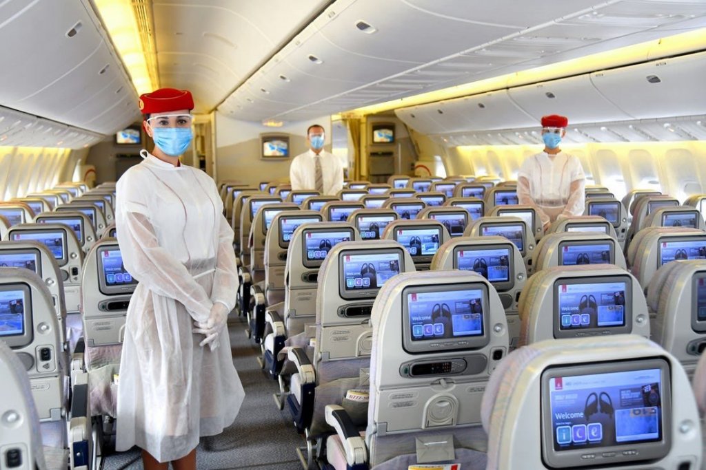 شرکت هواپیمایی امارات بطور رایگان مسافران خود را ‘بیمه کرونا’ می‌کند
