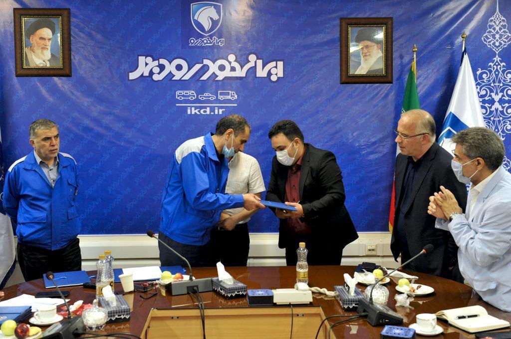 امضای قرارداد همکاری میان ایران‌خودرو دیزل و شرکت عقاب افشان