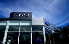 خودروسازان برقی چین در خارج کشور سنگ‌ تمام گذاشتند