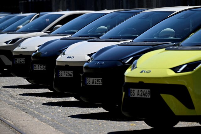 رقابت خودروسازان چینی و هندی برای ورود به ثروتمندترین کشور آفریقا