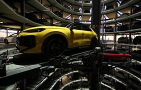 دنده عقب سرمایه‌گذاری فولکس‌واگن تا سال ۲۰۳۰