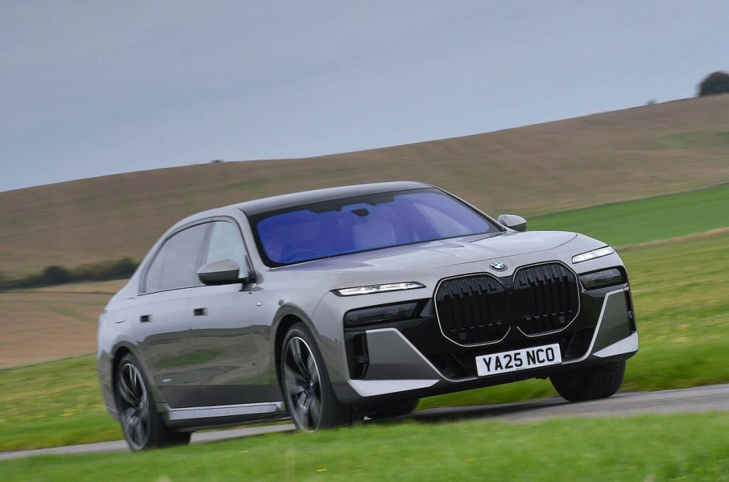 آخرین BMWهای واردشده به ایران؛ لوکس، هوشمند و همچنان رؤیایی