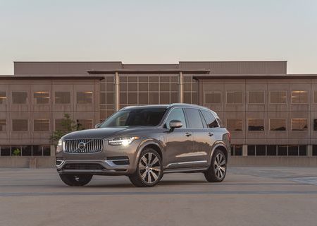 ولوو XC90 T8 مدل ۲۰۲۰