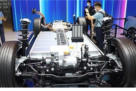 چین بزرگترین کارخانه تولید باتری‌های لیتیومی را در اروپا احداث می‌کند