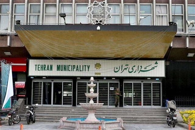 انعقاد تفاهم‌نامه شهرداری تهران با ایران‌ خودرو برای نوسازی ناوگان حمل و نقل عمومی