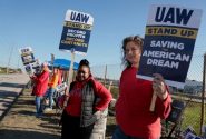 اعتصاب کارگران خودروسازی آمریکا ادامه‌دار شد