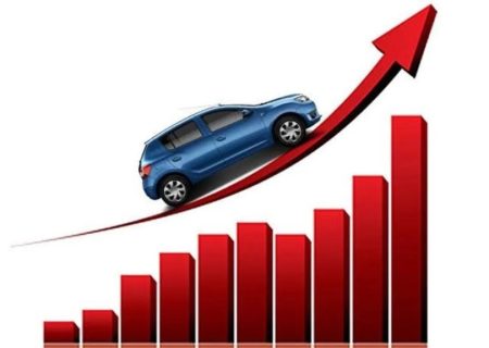 بازار خودرو؛ سالی که قیمت‌ها از کنترل خارج شدند